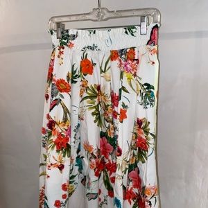 Corte Ingless- Midi Floral Skirt